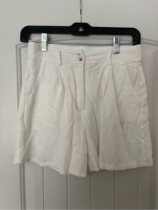 Pants - Classic white High-Rise Linen-Blend Pleated Shorts
